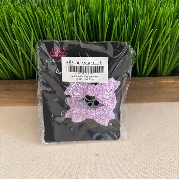 Paparazzi Sparkle Hair Bow Accessory - Picture 3 of 4